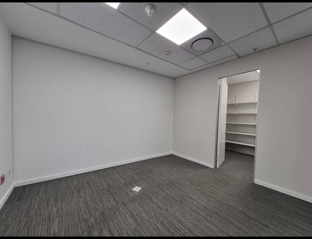 426M² OFFICE TO LET IN SANDTON CENTRAL